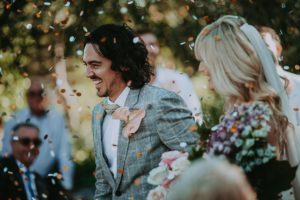 WEDDING CEREMONY CONFETTI
